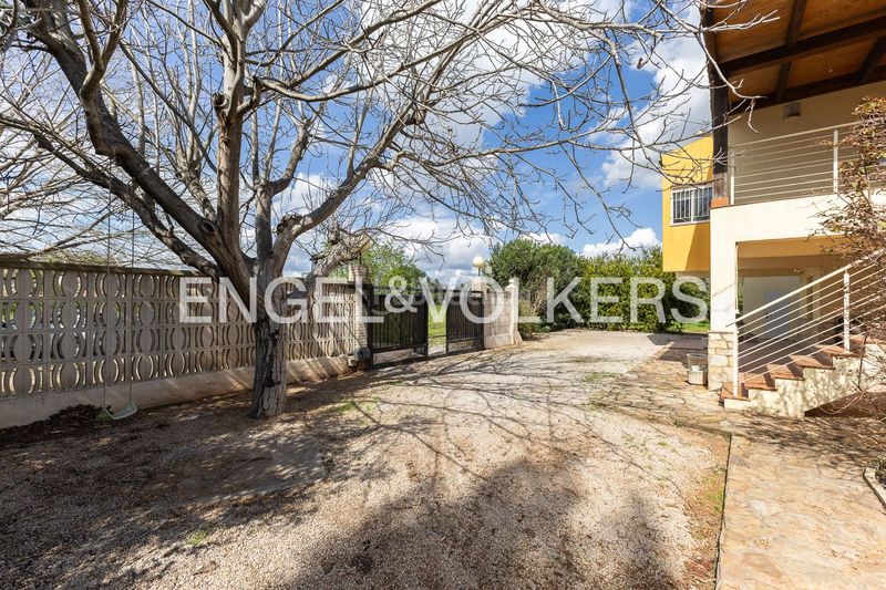 Foto 19ad90ce-2737-441a-ab99-f1d209a86e84. Casa amb calefacció aparcament a Pobla Llarga (la)