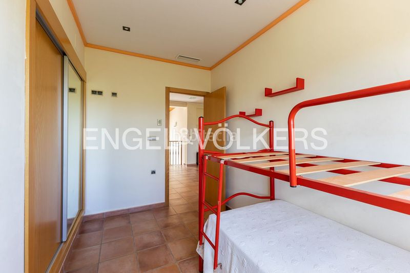 Foto 3a6ddeeb-12a9-4a98-8e02-a8ad16b45176. Casa amb calefacció aparcament a Pobla Llarga (la)