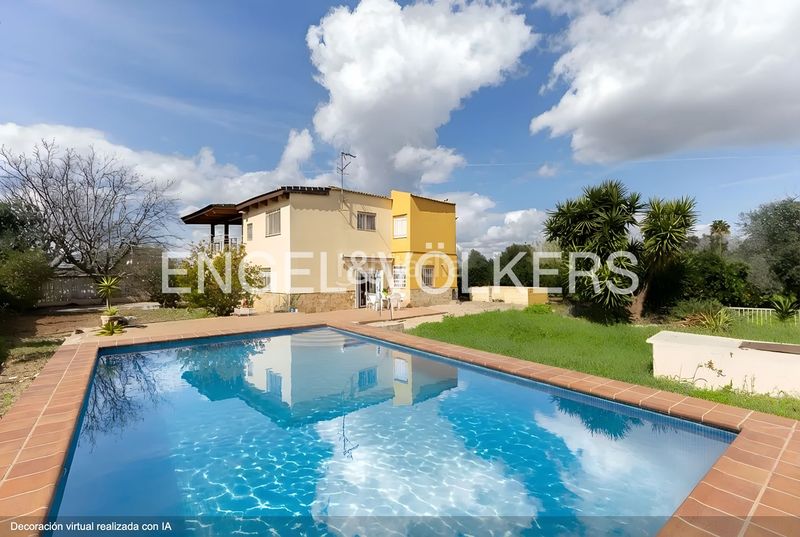 Foto c31eb391-48fd-46d2-8a94-cfc3265617c2. Casa amb calefacció aparcament a Pobla Llarga (la)