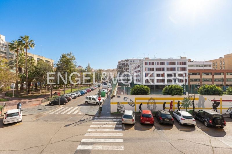 Foto 3225a050-d488-47ad-b077-53a5374eb8c2. Pis amb calefacció aparcament a La Petxina Valencia