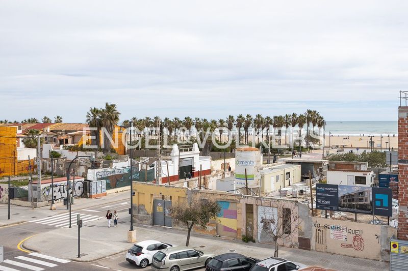 Foto 3338c542-088a-43be-86b4-65b67946e8c5. Casa amb calefacció a El Cabanyal-El Canyamelar Valencia