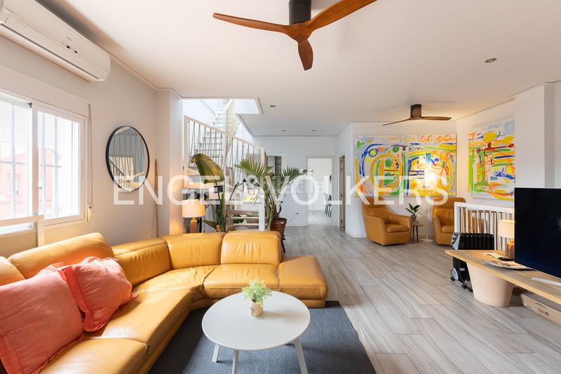 Foto 549aba27-7f94-4fe9-8f0b-a7dea7efbb6d. Casa amb calefacció a El Cabanyal-El Canyamelar Valencia