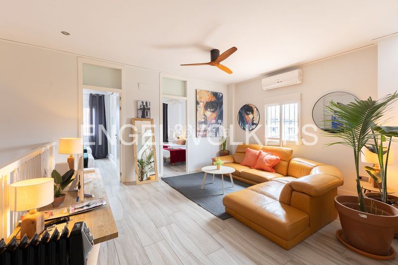 Foto 6e7a1f4d-ca59-4b23-b85c-21aae33dd3d9. Casa amb calefacció a El Cabanyal-El Canyamelar Valencia