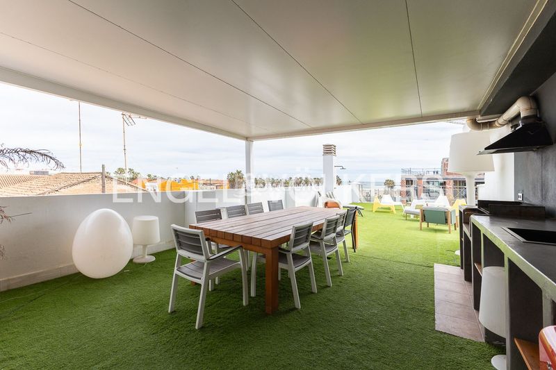 Foto 6fceda20-6760-4036-9c21-46d63df30783. Casa amb calefacció a El Cabanyal-El Canyamelar Valencia