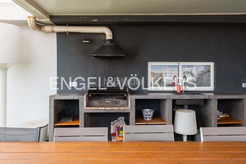 Foto abb3d262-54c4-459a-b9dd-d751dd8f7a20. Casa amb calefacció a El Cabanyal-El Canyamelar Valencia