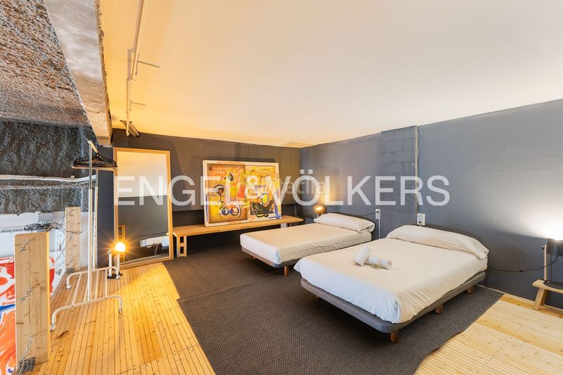 Foto ac3ed5fd-759f-4228-8cd3-4067faf6b217. Casa amb calefacció a El Cabanyal-El Canyamelar Valencia