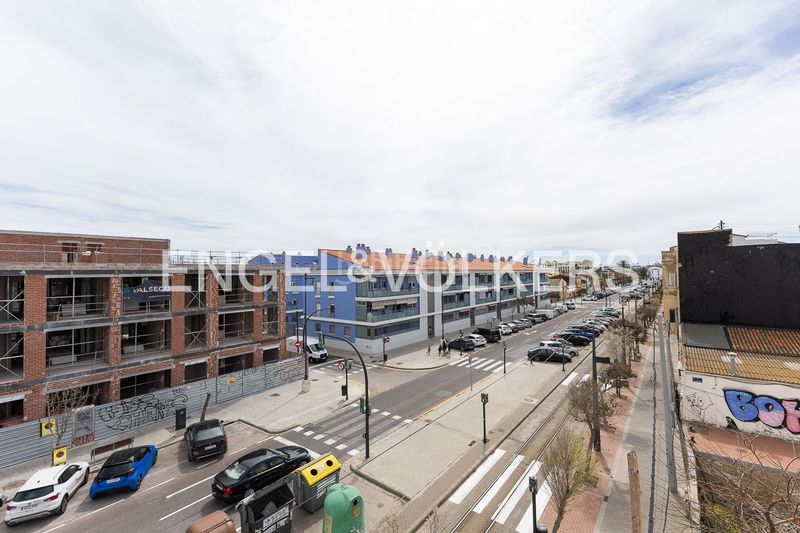 Foto b253e7b5-506d-432e-88fd-2d1c244648a4. Casa amb calefacció a El Cabanyal-El Canyamelar Valencia