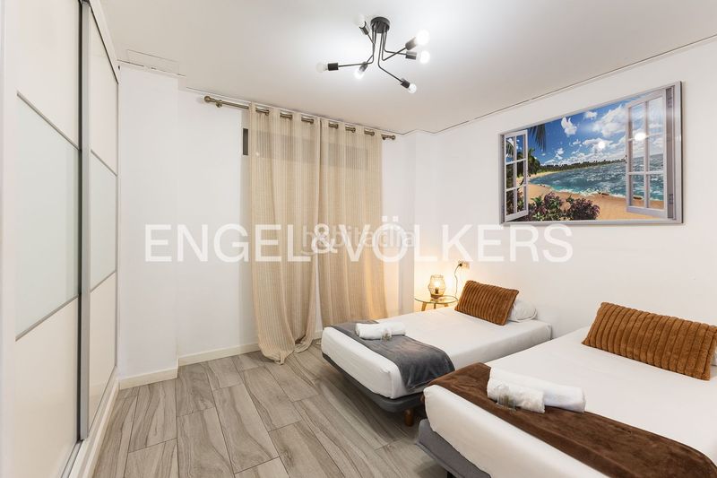 Foto bc33beb3-bbdf-48b7-9c0c-ff61a3c1d476. Casa amb calefacció a El Cabanyal-El Canyamelar Valencia