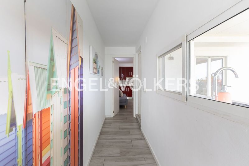 Foto f330f340-a7de-410c-95e5-42ef2e4dc5a2. Casa amb calefacció a El Cabanyal-El Canyamelar Valencia