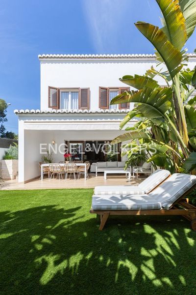 Foto e73a1044-b81c-4579-a380-4a42928ca01a. Casa amb calefacció aparcament piscina a Rocafort
