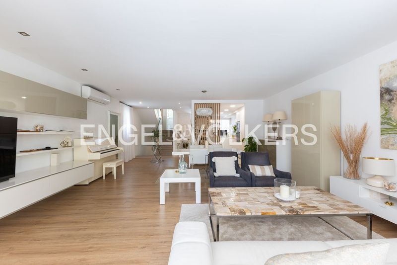 Foto ef5995b9-9a7b-46cc-865b-49f173951b62. Casa amb calefacció aparcament piscina a Rocafort