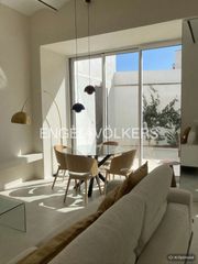 Location Appartement à Torrefiel. Vivienda de diseño con jardín privado inspirada en la luz medite
