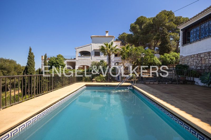 Foto 1e3ab531-a695-4e21-a7f3-ce1176eefe05. Casa amb calefacció aparcament piscina a Cap Martí - El Tossalet - Pinomar Xàbia