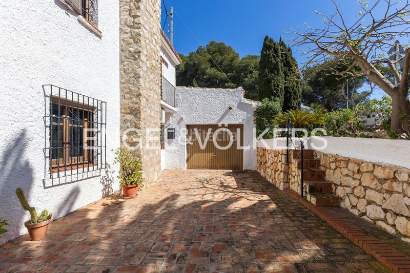 Foto 42d888e5-2166-4a09-badd-3f9472111aa1. Casa amb calefacció aparcament piscina a Cap Martí - El Tossalet - Pinomar Xàbia
