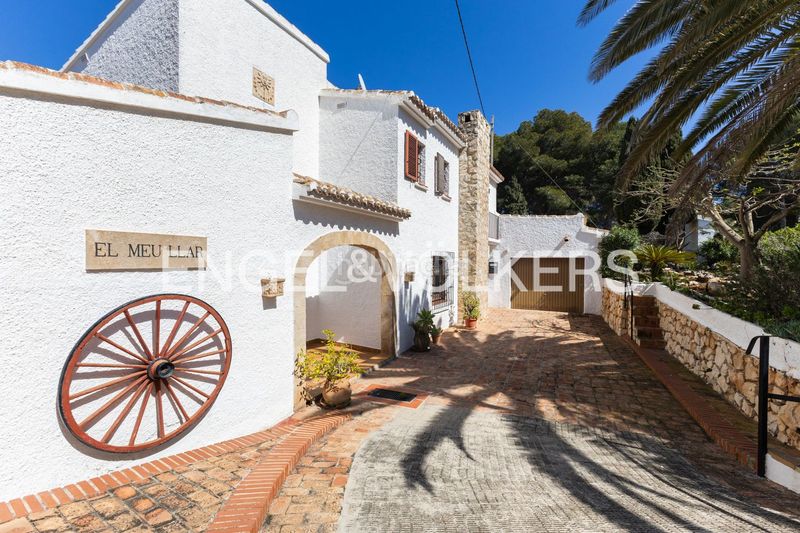 Foto 7b6d0b9c-decb-4ffb-b0ac-b13f2387fbcc. Casa amb calefacció aparcament piscina a Cap Martí - El Tossalet - Pinomar Xàbia