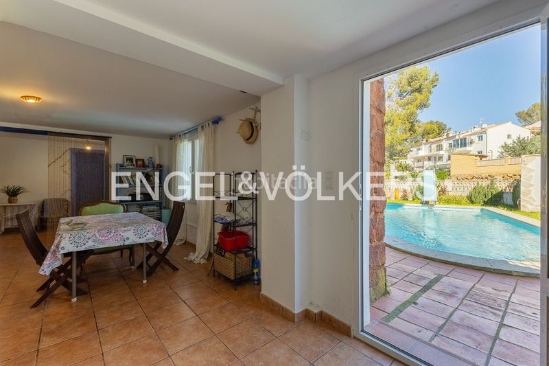 Foto a2883934-ad12-4f11-9db9-265d6c1b77e2. Casa amb calefacció piscina a Font d´en Carròs (la)