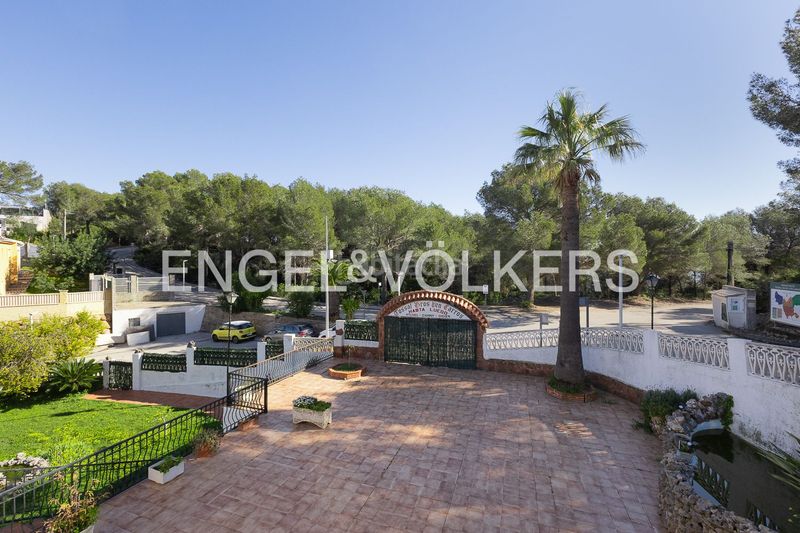 Foto c52bfc87-d579-4843-adbd-557924e6ae3b. Casa amb calefacció piscina a Font d´en Carròs (la)
