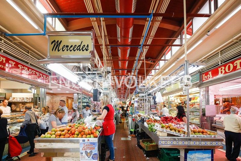 Foto f5ad5789-bcaa-4851-8173-12ce1ba5bfe4. Pis amb calefacció a El Cabanyal-El Canyamelar Valencia