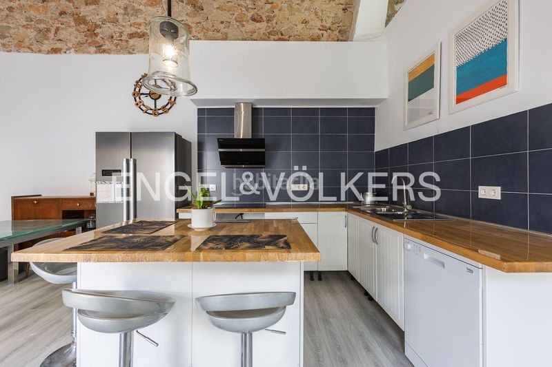 Foto 2ff6a8cb-d708-4c29-b177-57679e473837. Casa amb calefacció a Centro Urbano Dénia