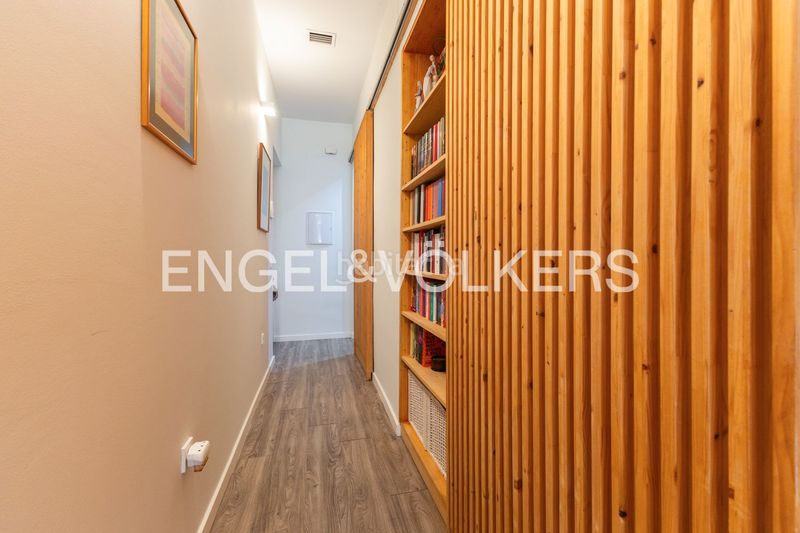 Piso oportunidad única en gran vía para inversores vivienda reformada de dos dormitorios y dos baños, amueblada y totalmente equipada en Valencia - Imagen 11
