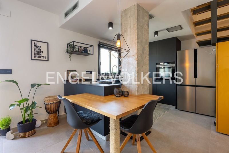 Foto 4df7e610-7a4e-4aa8-bcf0-7e2292edb6de. Duplex con riscaldamento parcheggio in Saladar Dénia