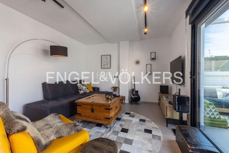 Foto d55d9553-3334-4c98-8017-e1e0d19195c4. Duplex con riscaldamento parcheggio in Saladar Dénia