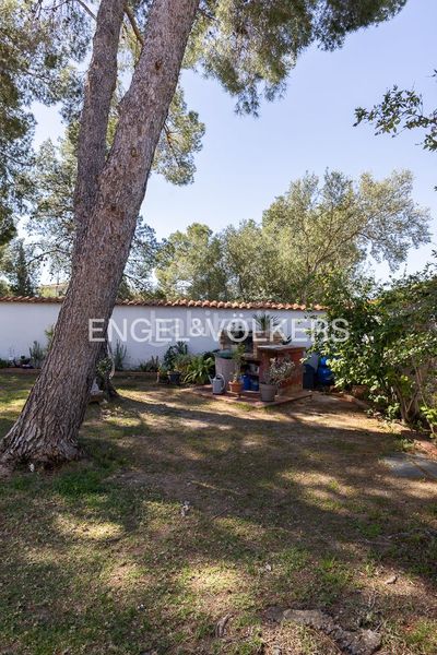 Foto 3bc1b740-8123-48d8-a20d-4636cdea9f7d. Casa amb calefacció aparcament piscina a Montesol Eliana (l´)