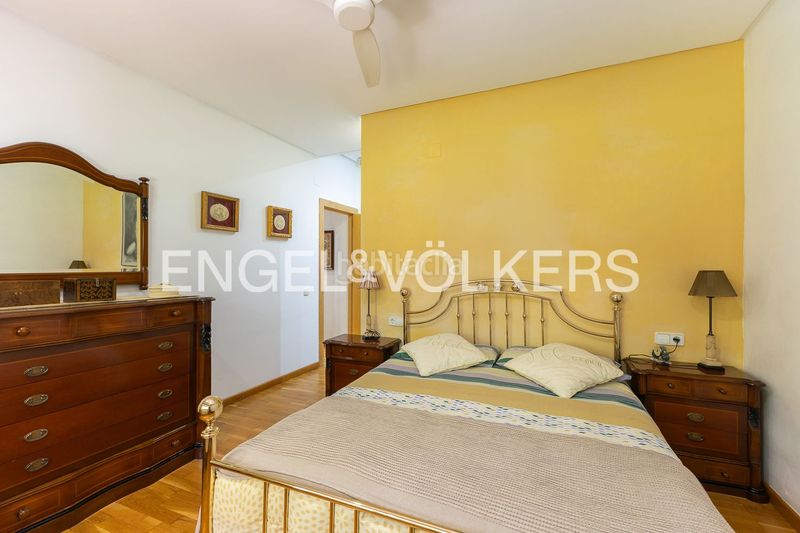 Foto 789f1073-19b7-49f8-b44d-6fc9a86f391a. Casa amb calefacció aparcament piscina a Montesol Eliana (l´)