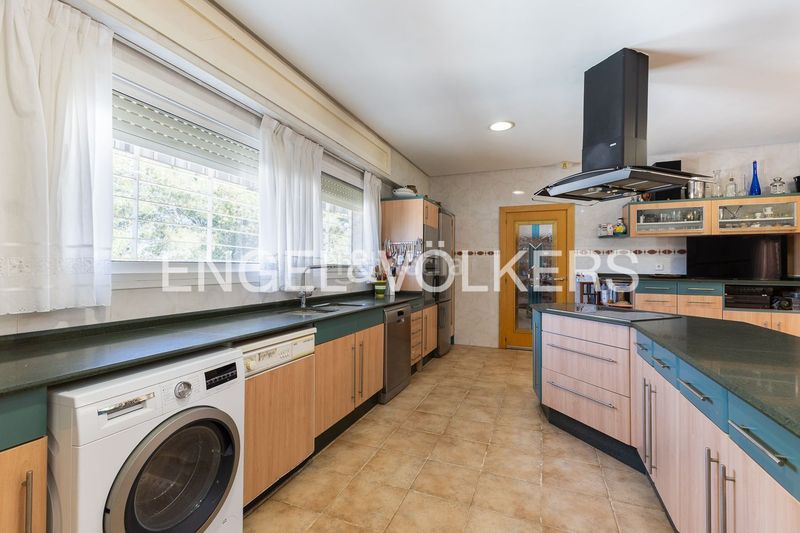 Foto cfecede8-087c-4325-b668-349410e66948. Casa amb calefacció aparcament piscina a Montesol Eliana (l´)