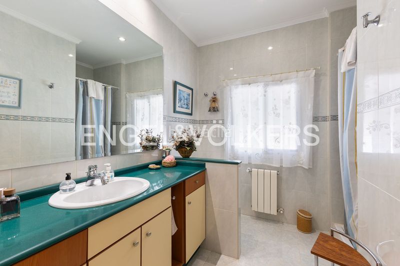 Foto d965202c-b477-48f4-9f60-1a06b452b5fc. Casa amb calefacció aparcament piscina a Montesol Eliana (l´)