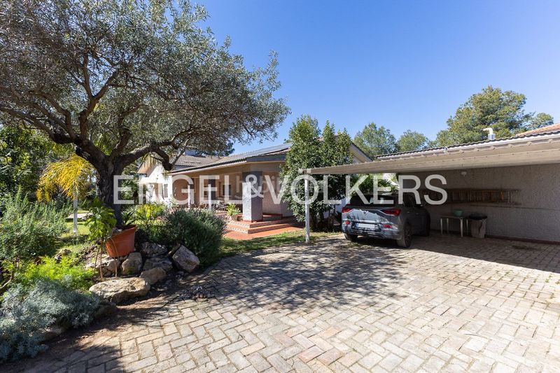 Foto e5526552-ab46-4bfa-8a6f-51dab34badb6. Casa amb calefacció aparcament piscina a Montesol Eliana (l´)