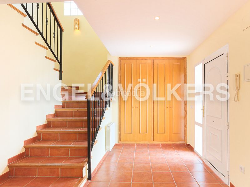 Foto 4fe9e549-aada-48c2-941f-bbdbd5b0ff02. Casa amb calefacció aparcament piscina a La Cañada Paterna