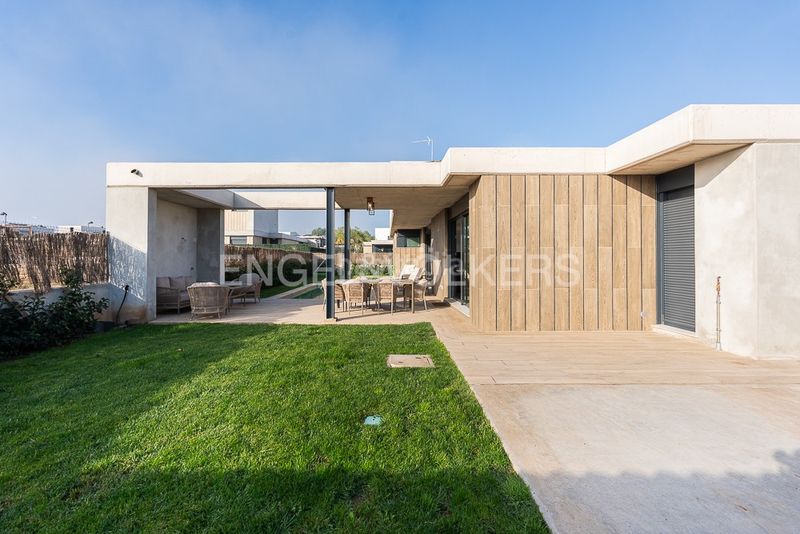 Foto 1434921f-d7e0-404c-a3bf-27a227f071fd. Lloguer casa amb calefacció aparcament piscina a Bétera