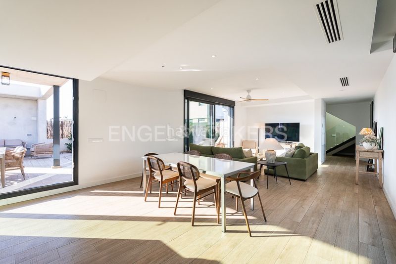 Foto 3a7672ba-0412-405d-9b56-5e8b21687e3a. Lloguer casa amb calefacció aparcament piscina a Bétera