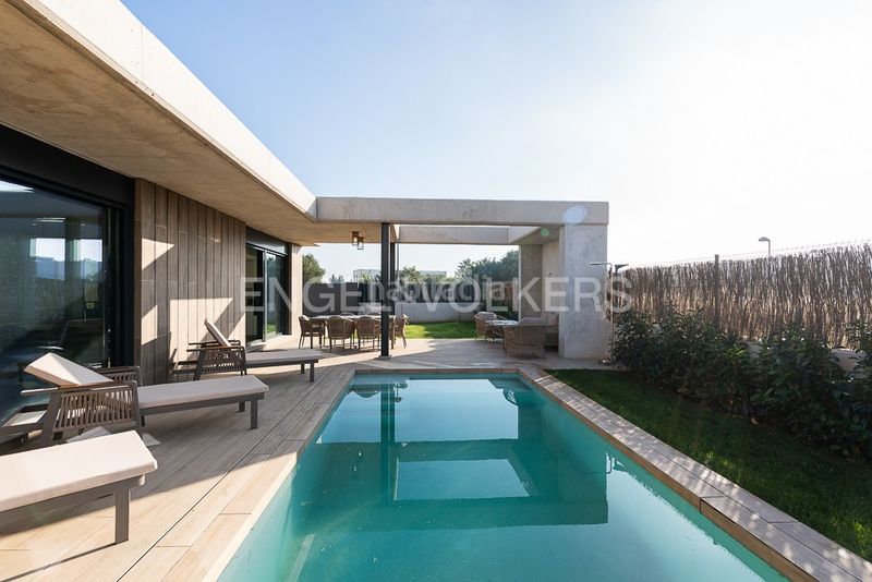 Foto 7a8076b8-60b7-4c7f-8e95-927b025deace. Lloguer casa amb calefacció aparcament piscina a Bétera