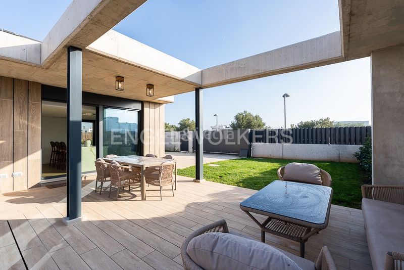 Foto bfbcd98f-ddd3-4a07-a026-8ed0a6e19c9d. Lloguer casa amb calefacció aparcament piscina a Bétera