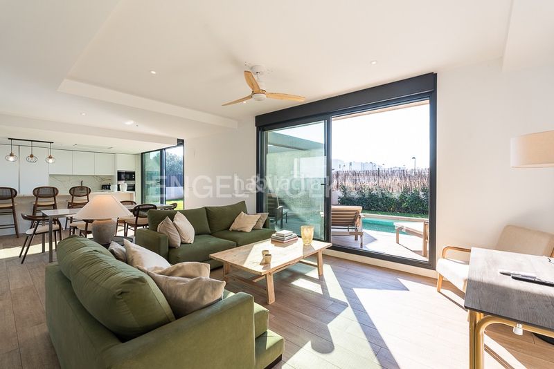 Foto e5380024-f68a-4734-9b40-32ce87398343. Lloguer casa amb calefacció aparcament piscina a Bétera