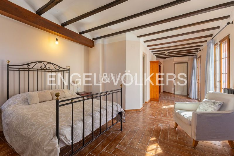 Foto 078800d1-0c7b-4ff2-9d32-5d78bf319b45. Casa amb calefacció a Xàtiva