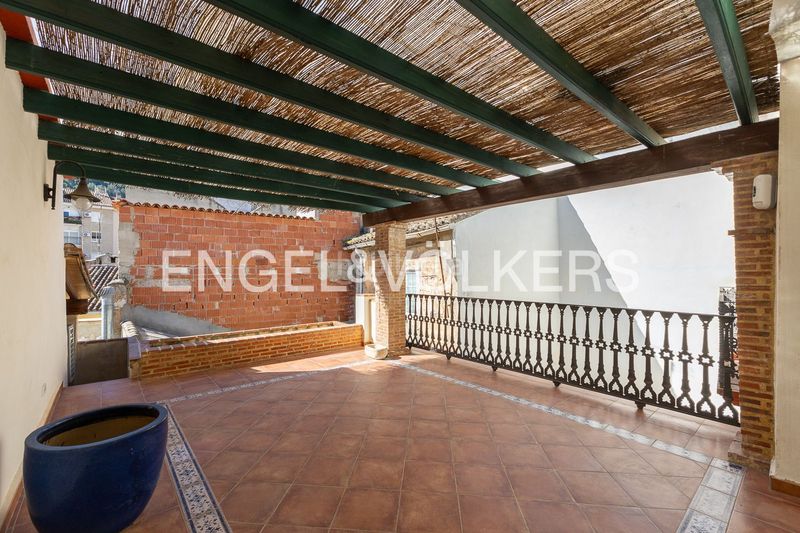 Foto 1a8c5204-be48-4731-b961-1ff19c18d873. Casa amb calefacció a Xàtiva