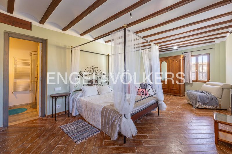 Foto 41c17174-d444-453d-bb79-4ece8869fcb4. Casa amb calefacció a Xàtiva