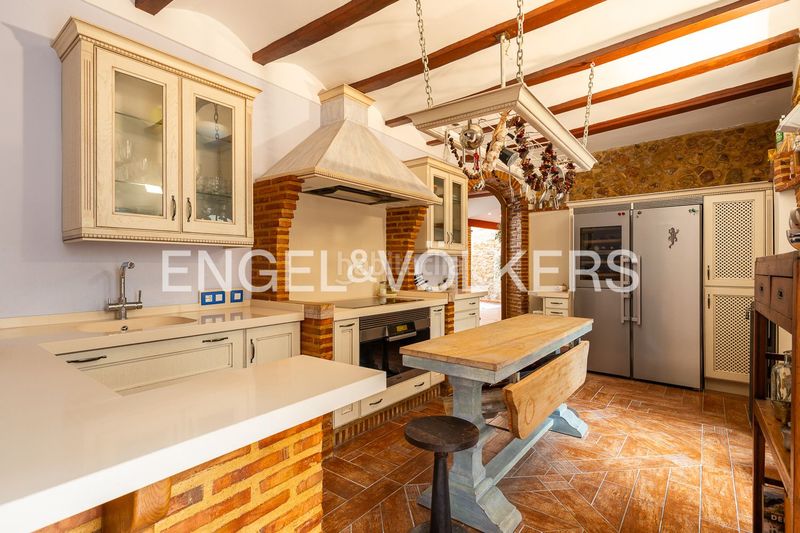 Foto 65d410ef-b37a-47f7-8164-366d8078cd0e. Casa amb calefacció a Xàtiva