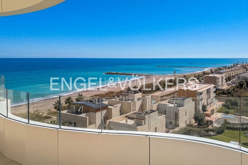 Foto d73e8037-e753-4979-9b34-5e8a50385423. Àtic amb calefacció aparcament piscina a Playa del Puig El Puig de Santa Maria