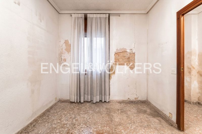 Foto 2dfe348e-4f83-4e48-9c4d-546cf9e54cfa. Casa amb calefacció a Barrio de Patraix Valencia