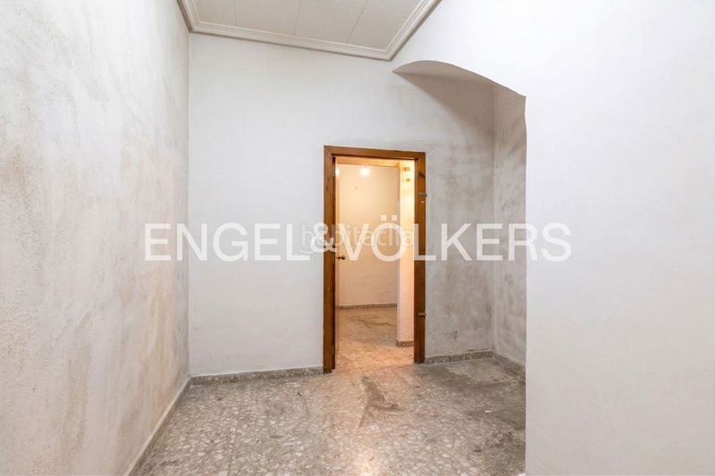 Foto 5923c73f-acc3-4de9-8714-9982a082b762. Casa amb calefacció a Barrio de Patraix Valencia