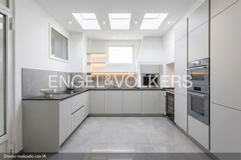 Foto c3e1b43d-0493-4e42-bda9-8dcb917b8a86. Casa amb calefacció a Barrio de Patraix Valencia