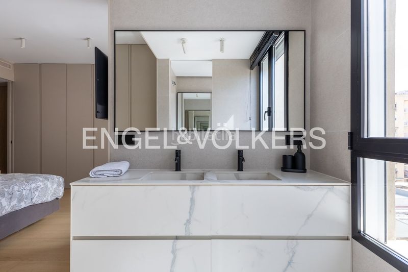 Foto b5f34982-f437-42e3-9c6a-3ba232e99e0d. Pis amb calefacció a El Pla del Remei Valencia