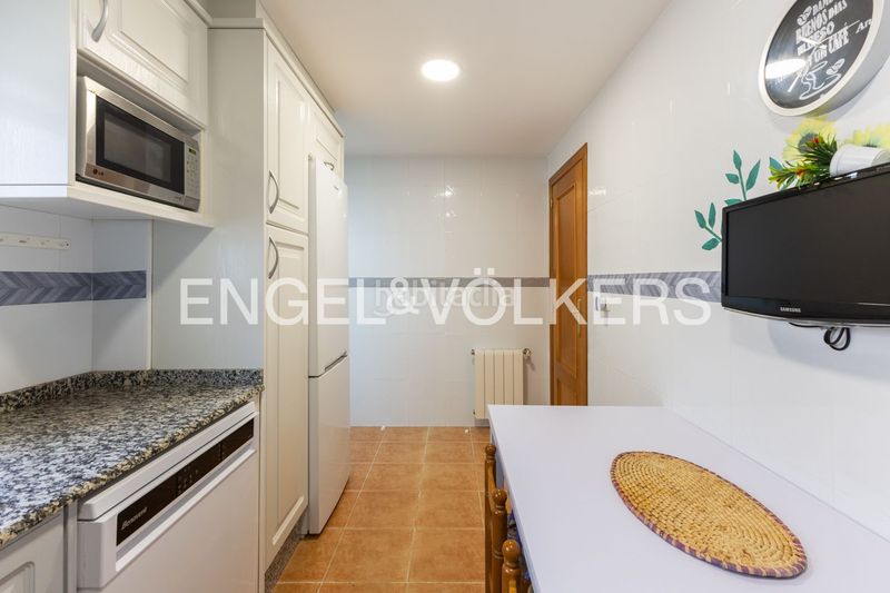 Foto 7b07bd52-cdd4-45d9-8fd6-5162b40783fc. Pis amb calefacció aparcament a Tavernes Blanques