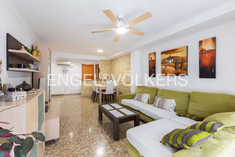 Foto 90cb266b-5f6a-4eea-89a3-0a9779f21bf9. Pis amb calefacció aparcament a Tavernes Blanques