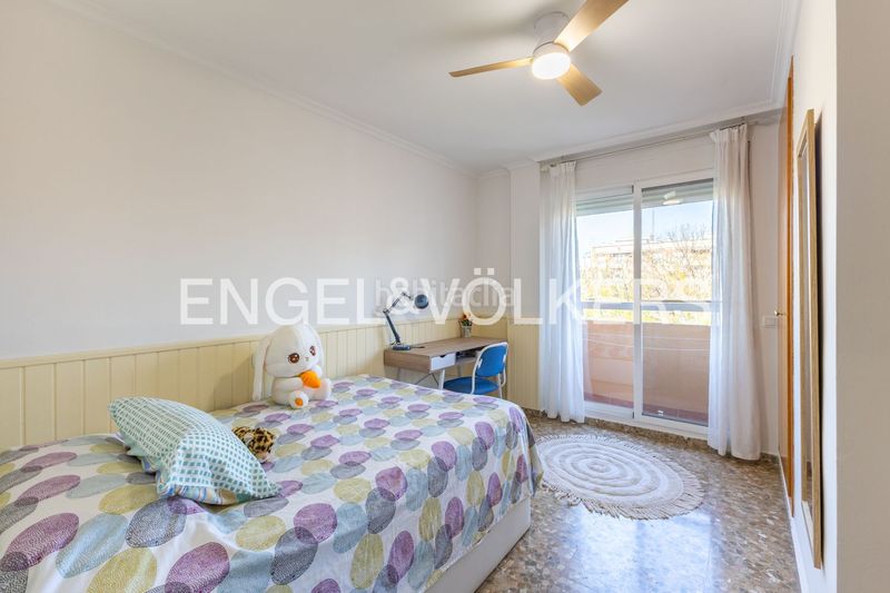 Foto adc96a54-f3e5-4c4e-87dd-c4ba4a75a617. Pis amb calefacció aparcament a Tavernes Blanques