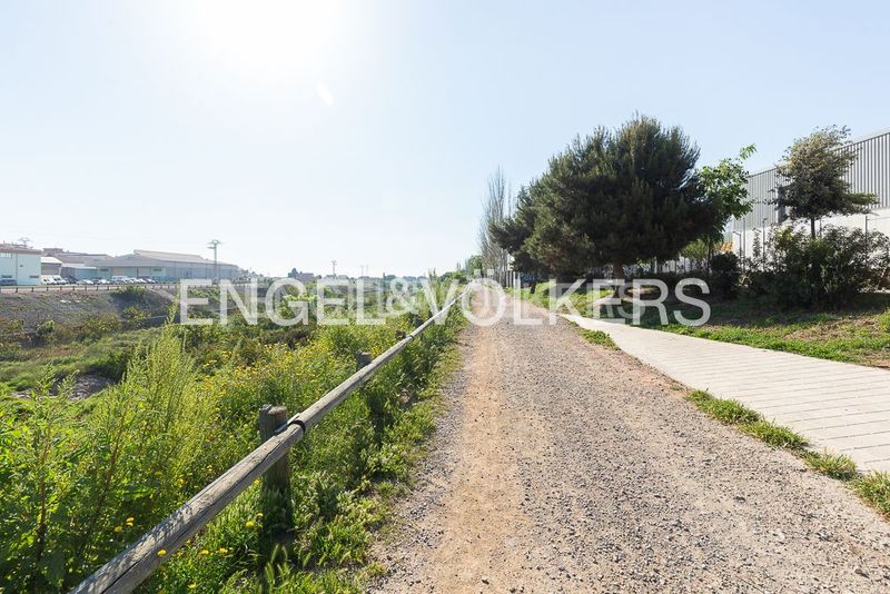 Foto cc33c061-074f-4a0e-9e75-77cc0745507f. Pis amb calefacció aparcament a Tavernes Blanques